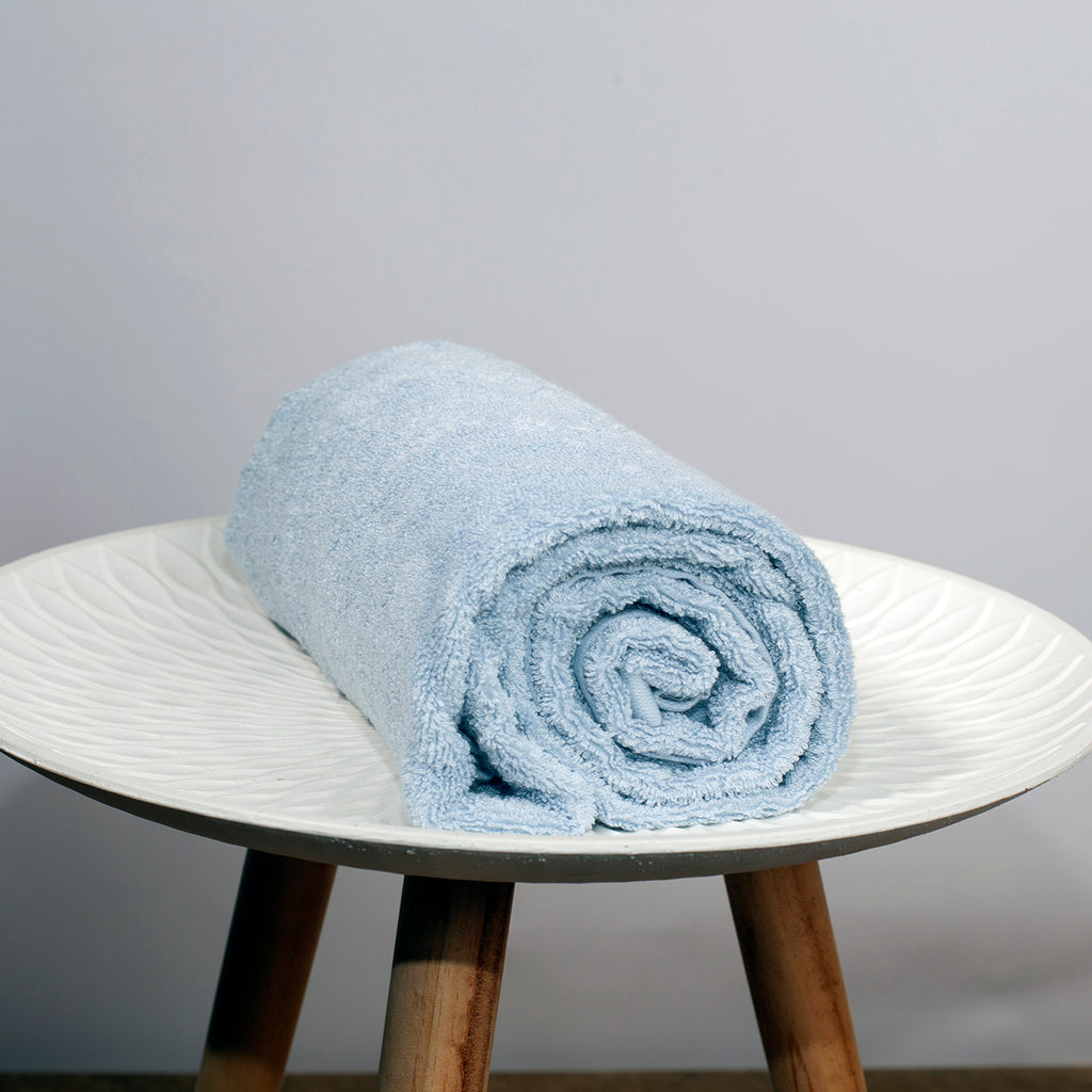 Bath Towel + Embroidered Name - EASVEN